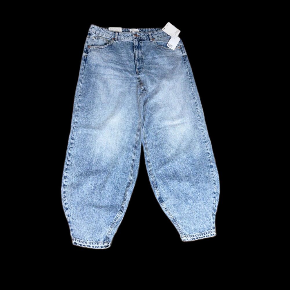 H&M High Waist Barrel Leg Jeans Light Wash Blue Denim Size 14